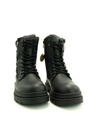 Merisell MILITAR STAY - Botines con plataforma - black