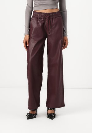 LOOSE - Pantaloni - burgundy red