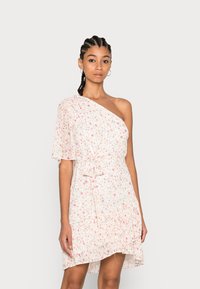Forever New ANIKA ONE SHOULDER PLEATED MINI DRESS - Vestido de dia - sweet blush ditsy