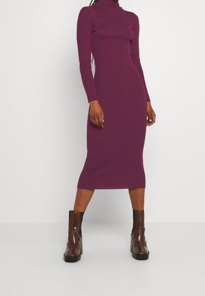 Robe pull - red