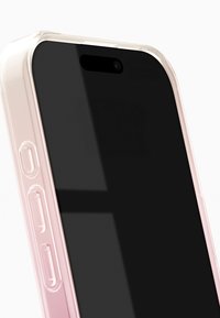 Przezroczyste etui na telefon z delikatnym różowym gradientem, wyposażone w boczne przyciski i gładkie wykończenie. Widoczny jest również czarny ekran urządzenia.