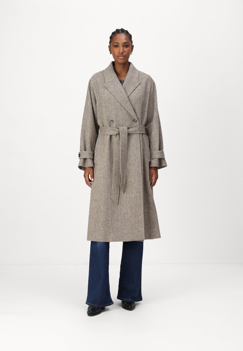 Tommy Hilfiger WOOL HERRINGBONE BELTED - Klasický kabát - taupe