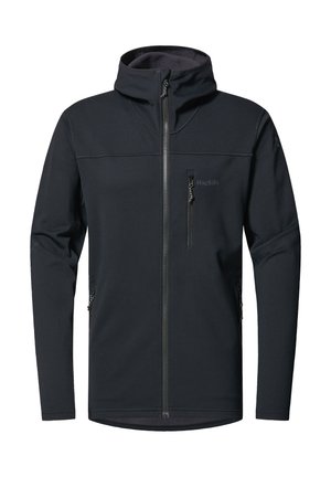 Giacca softshell nera con colletto alto, zip frontale completa, due tasche laterali e una tasca sul petto; presenta una texture liscia e un design minimalista.