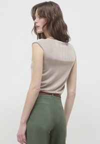 Calliope Top - tortora