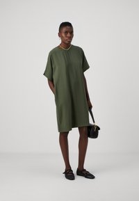 Bruuns Bazaar CRESS GIGI DRESS - Dnevna haljina - deep depths