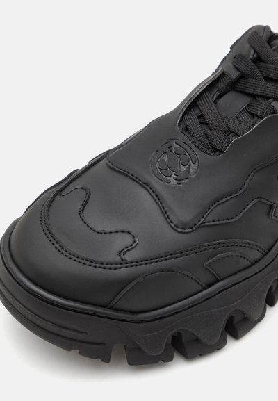 Rombaut BOCCACCIO II UNISEX - Sapatos casuais com atacadores - black