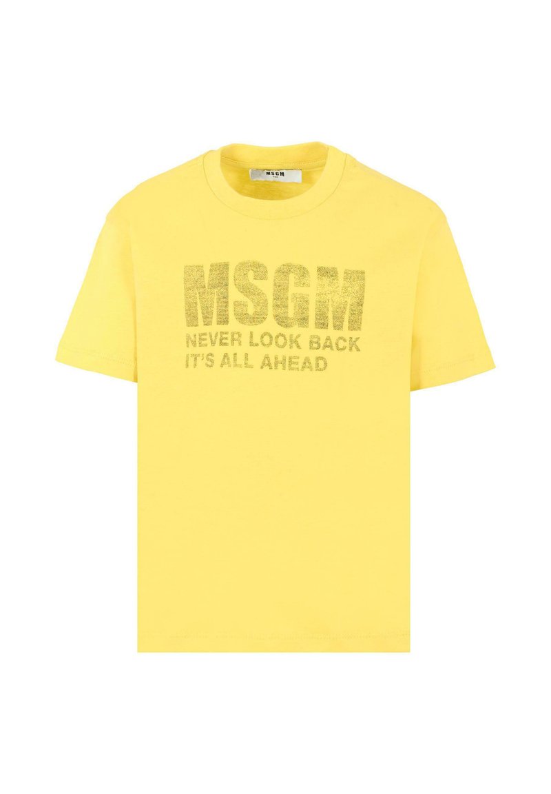 T-shirt in cotone giallo con maniche corte, caratterizzata da un testo grigio bold e luccicante che recita "MSGM NEVER LOOK BACK IT'S ALL AHEAD."