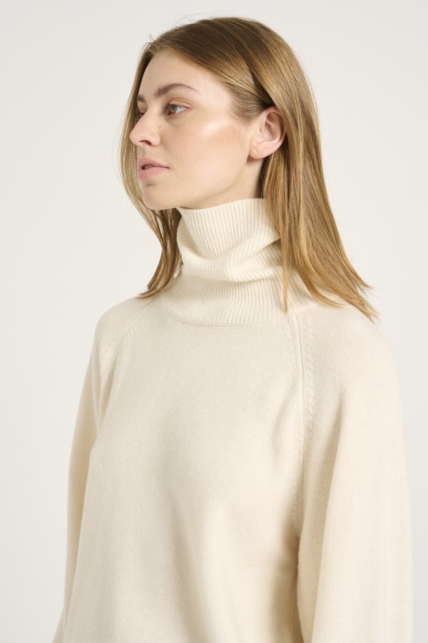 MANZI ROLLNECK - Jumper - egret4
