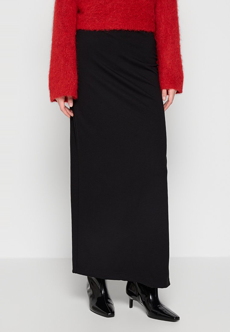 Gestuz Maxirok zwart Gestuz Maxirok zwart