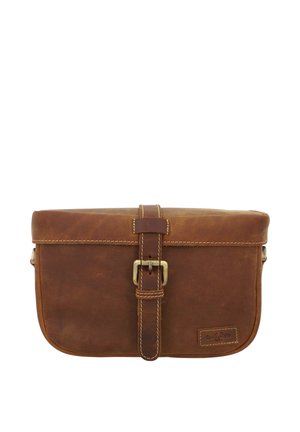Borsa a tracolla rettangolare in pelle marrone con cinturino anteriore con fibbia e dettagli di cuciture visibili.