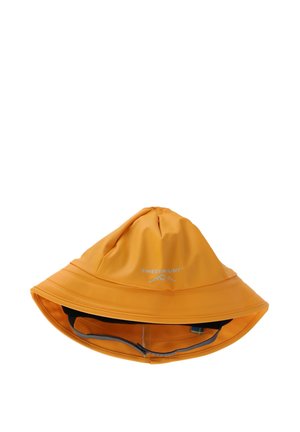 Oranje waterdichte hoed met brede rand, kinbandje en "Swedemount" logo aan de voorkant, ontworpen voor bescherming tegen regen buitenshuis.