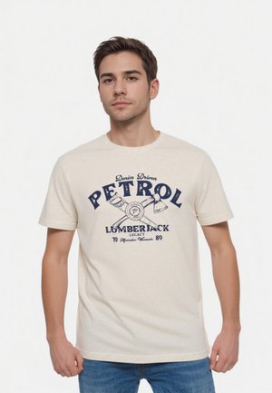 Crème short-sleeve T-shirt met marineblauwe grafische tekst en bijlillustratie, gemaakt van zachte stof, met een ronde halslijn en een ontspannen pasvorm.