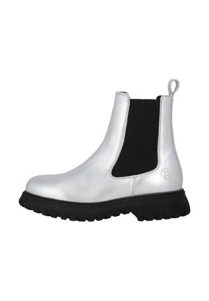 Bottines Chelsea argentées avec des panneaux élastiques noirs sur les côtés et une languette. Semelle en caoutchouc avec un motif de crampons prononcé. Fini métallique lisse sur le cuir.
