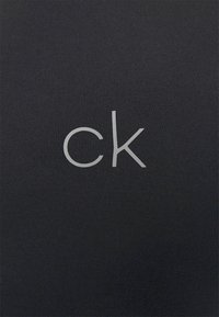Calvin Klein Golf NEWPORT HALF ZIP - Ilgarankovis viršutinės dalies drabužis - black