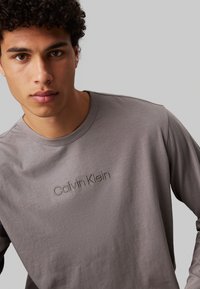 Calvin Klein Underwear LOGO - Camiseta de pijama - brushed