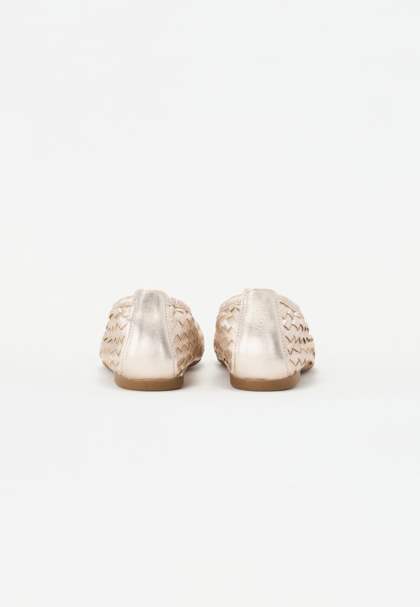 Ballet pumps - puder3