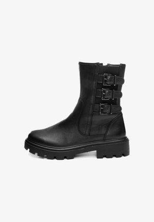 Schwarze Leder-Ankle-Boots mit abgerundeter Spitze, ausgestattet mit drei verstellbaren metallischen Schnallen an der Seite und einer robusten Sohle für besseren Halt.