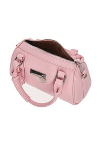 Lyserød læderhåndtaske med lynlåslukning øverst, kort hank og sølvfarvede hardware-detaljer. Glat tekstur og syninger med detaljer.