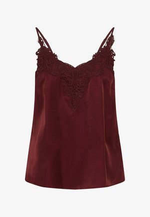 Burgundi színű, állítható pántos camisole, amelynek bonyolult csipke díszítése van a nyakkivágásnál, és sima, selyemszerű textúrával rendelkezik.
