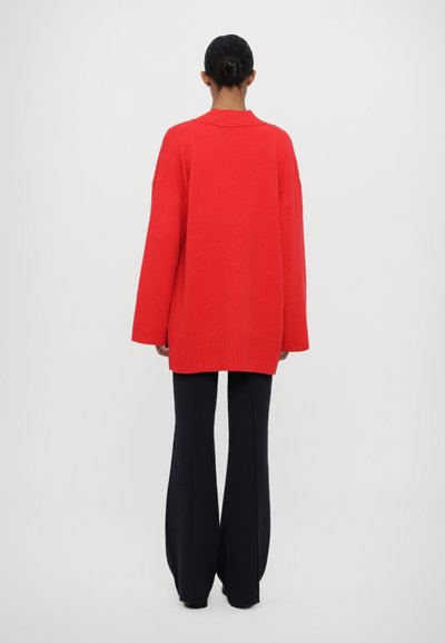 STAND STUDIO OVERSIZED CARDIGAN - Casaco de malha - raspberry red