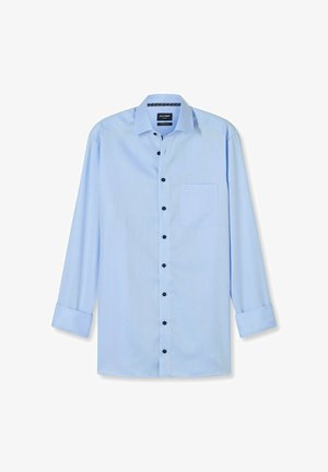 Lichtblauw herenoverhemd met lange mouwen, zwarte knopen, een borstzak aan de voorkant en een moderne kraag op een witte achtergrond.