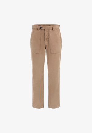 Beige Baumwollhose mit geradem Bein, ausgestattet mit großen Fronttaschen und einem Knopfverschluss an der Taille.