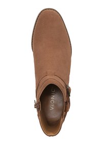 Braune WildlederStiefelette mit runder Zehenform, seitlichem Schnallenakzent und strukturiertem Profil. Das Innere bietet eine glatte Lederauskleidung.