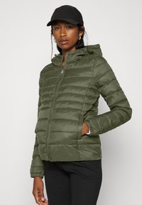 ONLY MATERNITY OLMTAHOE HOOD - Giacca da mezza stagione - forest night