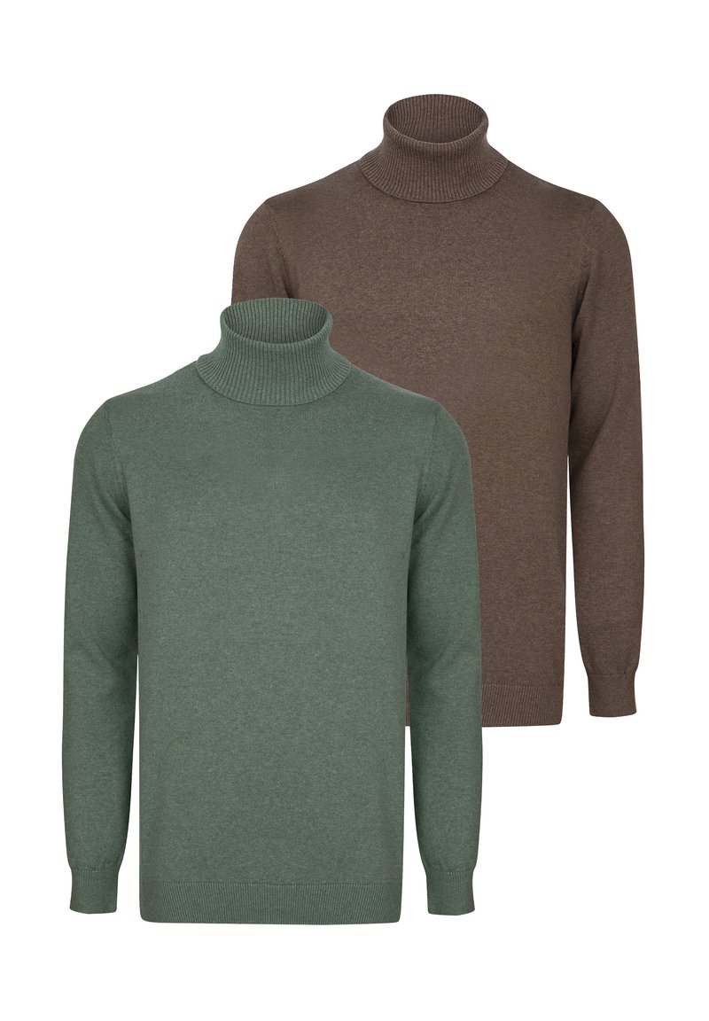 Deux pulls à col roulé : l'un en vert forêt avec col et poignets côtelés, et l'autre en marron, tous deux présentant une texture tricotée lisse.