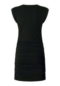 Robe noire ajustée sans manches avec épaulettes et léger détail froncé à l'ourlet arrière, longueur genou.
