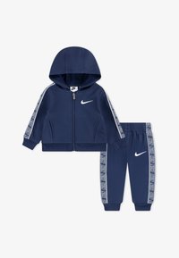 Izbrano, midnight navy