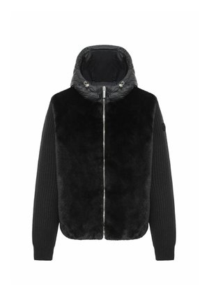 Veste noire zippée avec devant en fausse fourrure, manches tricotées et capuche matelassée avec cordons ajustables.