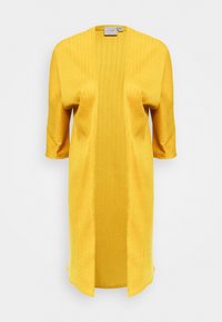 Gul öppen cardigan, ribbad textur, trekvartslånga ärmar, mellanhöjd, avslappnad passform, utan knappar eller blixtlås, enkel design.