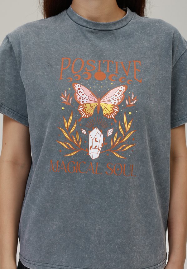 MYSTIC PRINT - Print T-shirt3