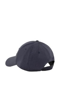 Marineblauwe pet met een gebogen klep, gemaakt van stof met een gestructureerde afwerking. Verstelbare riem aan de achterkant voor de pasvorm. Geen zichtbare logo's.