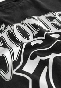 Next BAND LICENSE - Printtipaita - black metallic