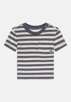 STRIPE POCKET - Tricou cu imprimeu - grisaille/tofu