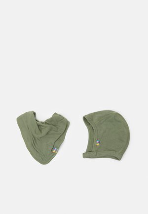 HAT AND SCARF SET UNISEX - Bib - green