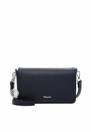 Sort rektangulær læder crossbody taske med sølv logo plade og aftagelig rem med cirkulart sølvvedhæng.