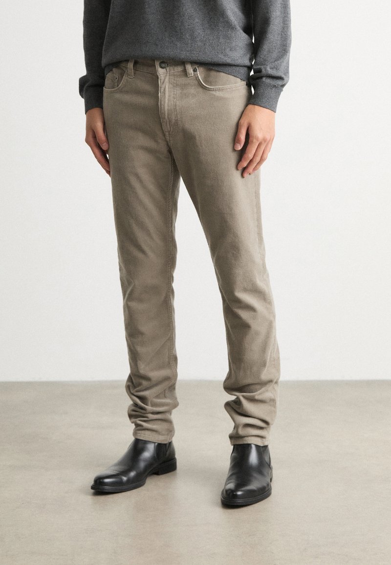 GANT SLIM - Pantalon classique - warm grey