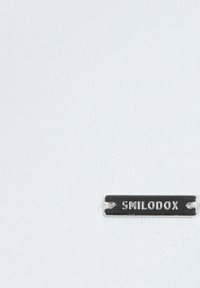 Smilodox DAWSON OVERSIZED HOODIE - Jersey con capucha - white