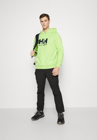 Helly Hansen HH LOGO - Jersey con capucha - sharp green