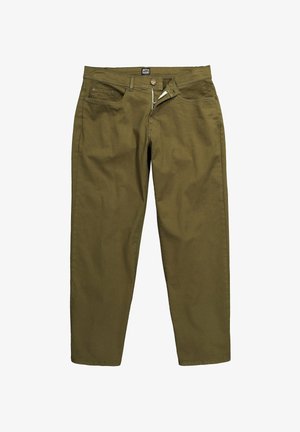 Oliwkowe proste spodnie z nogawkami o prostym kroju, zapinane na guziki i zamek, z przednimi kieszeniami i szlufkami na pasek, prezentowane na płasko na białym tle.