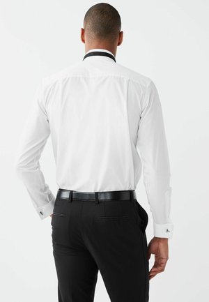 Next, EASY CARE WING COLLAR DOUBLE CUFF - Formal shirt - white