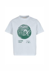 Hvid bomulds-t-shirt med et grønt basketball grafik og teksten "Courtside Culture," med en afslappet pasform og korte ærmer.