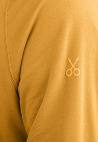 KAFT ZIPPER - Felpa con zip - sulphur