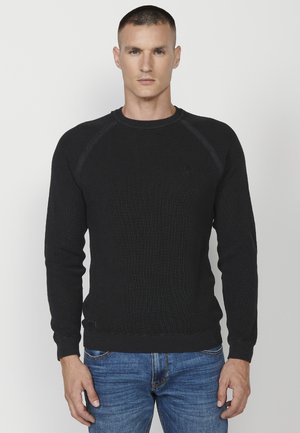 - Sweter