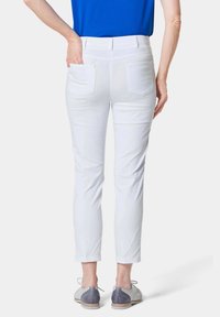 GOLDNER Stoffhose - white