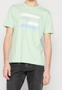 BOSS Printtipaita - green