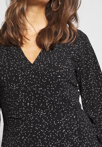 Vero Moda Žerzejové šaty - black